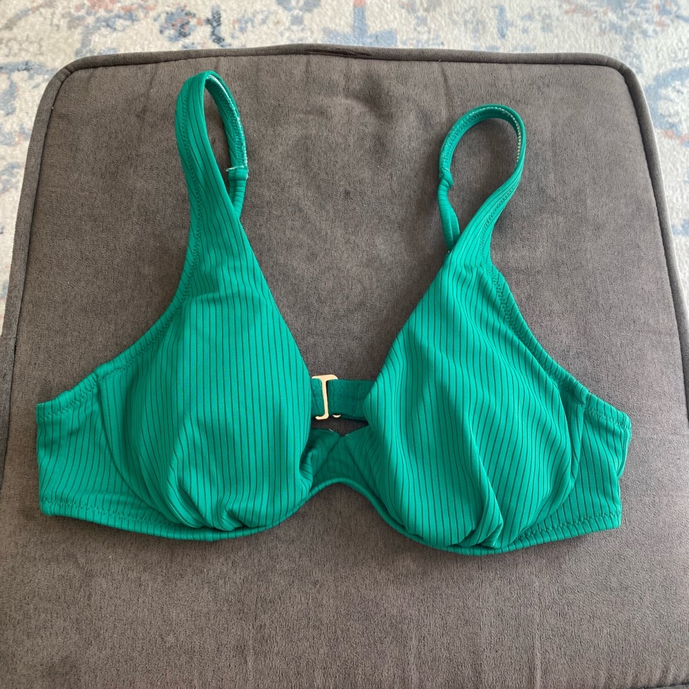 Bathing suit top